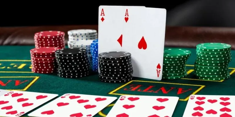 Poker là gì? Tìm hiểu luật chơi tại nhà cái hi88 3 Poker là gì được thể hiện qua những mẹo chơi